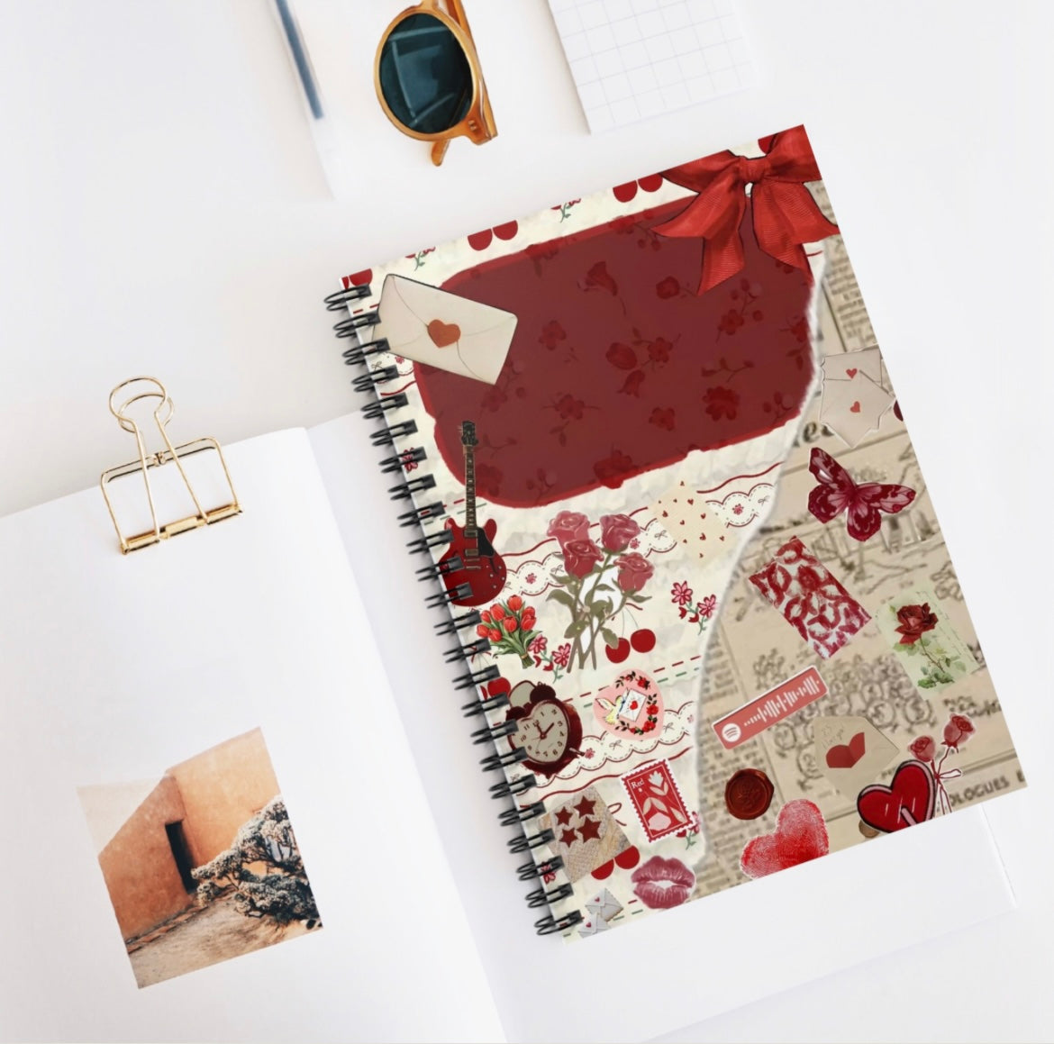 Red themed